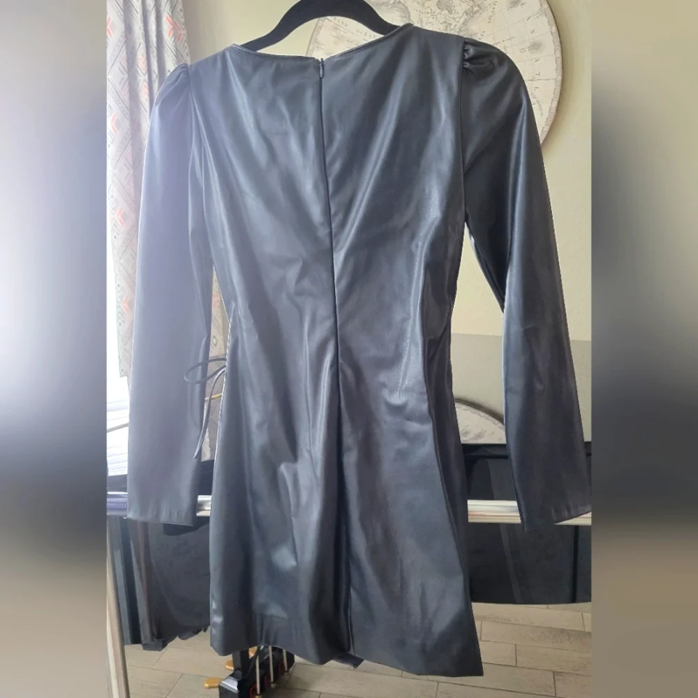 Zara faux leather dress - Picture 2 of 4